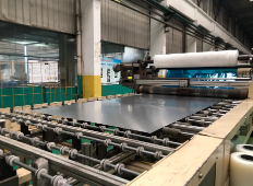 轻量化材料铝合金成最佳选择，零部件多使用铝